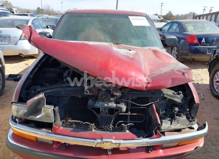 Photo 6 of 2001 Chevrolet S-10 LS (VIN 1GCDT13W81K212665)