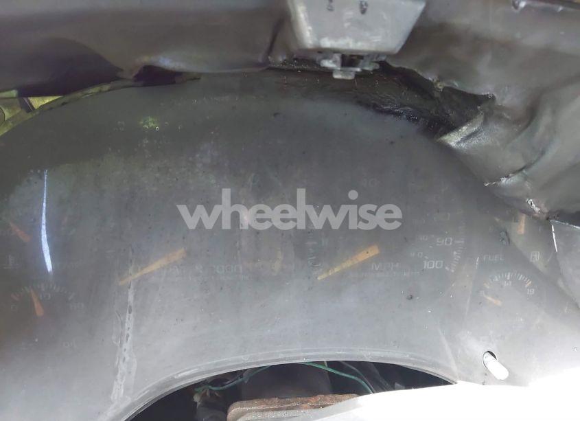 Photo 7 of 2001 Chevrolet S-10 LS (VIN 1GCDT13W81K212665)