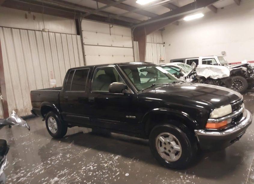 Photo 13 of 2002 Chevrolet S-10 LS (VIN 1GCDT13W82K144871)