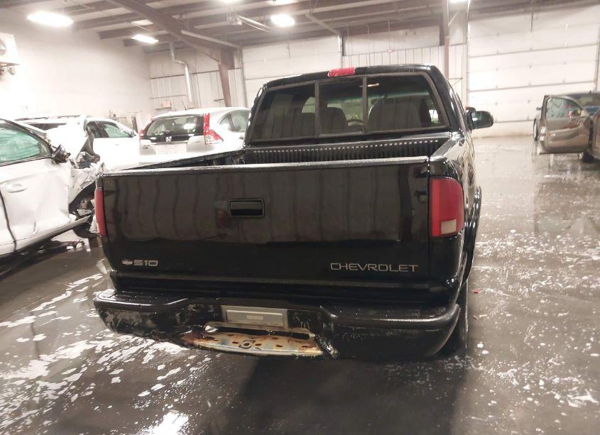 Photo 16 of 2002 Chevrolet S-10 LS (VIN 1GCDT13W82K144871)