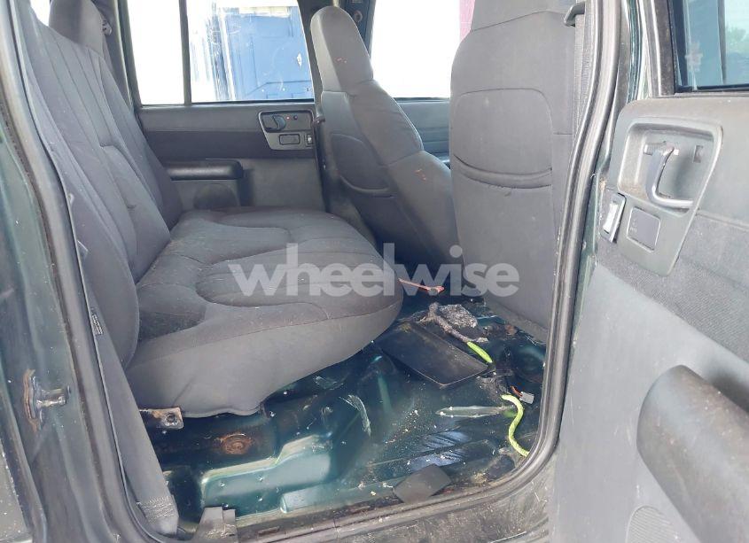 Photo 8 of 2004 Chevrolet S-10 LS (VIN 1GCDT13X24K108038)