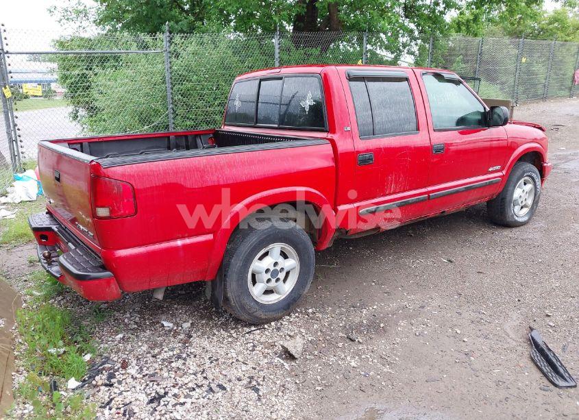 Photo 4 of 2004 Chevrolet S-10 LS (VIN 1GCDT13X24K113126)