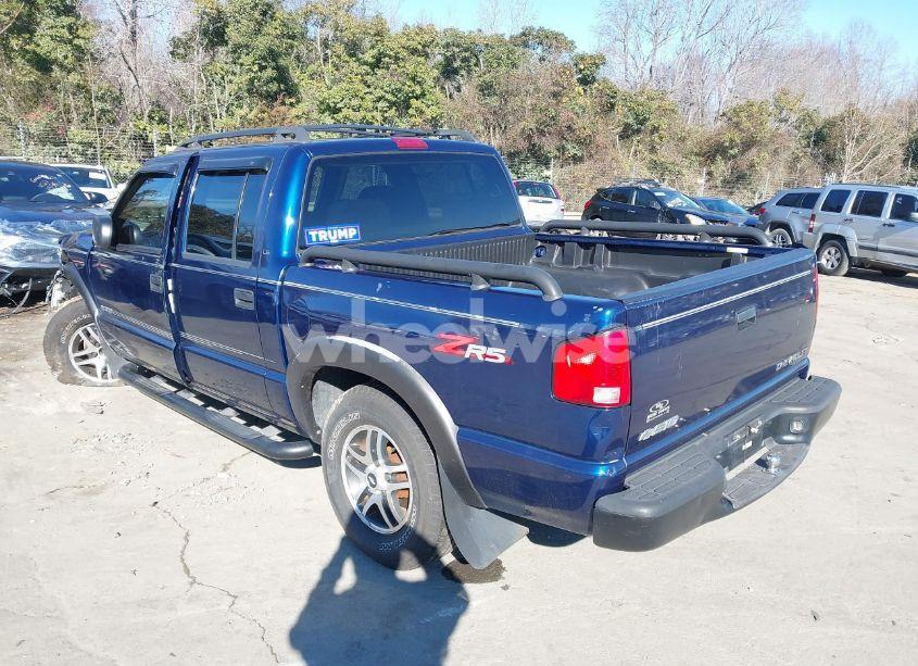 Photo 3 of 2004 Chevrolet S-10 LS (VIN 1GCDT13X34K137189)