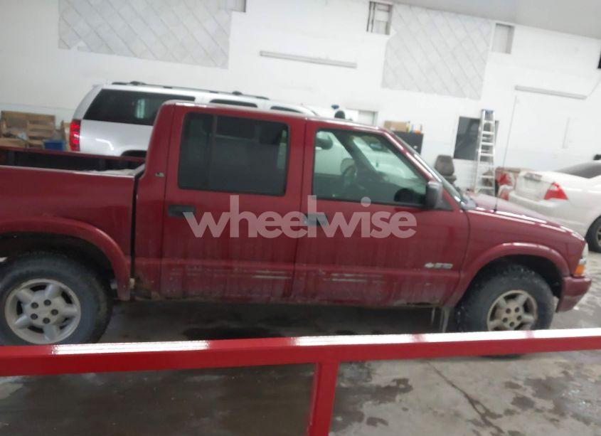 Photo 13 of 2003 Chevrolet S-10 LS (VIN 1GCDT13X53K169303)