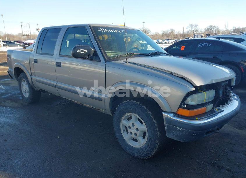 2004 Chevrolet S-10 LS (VIN 1GCDT13X64K122024) main photo