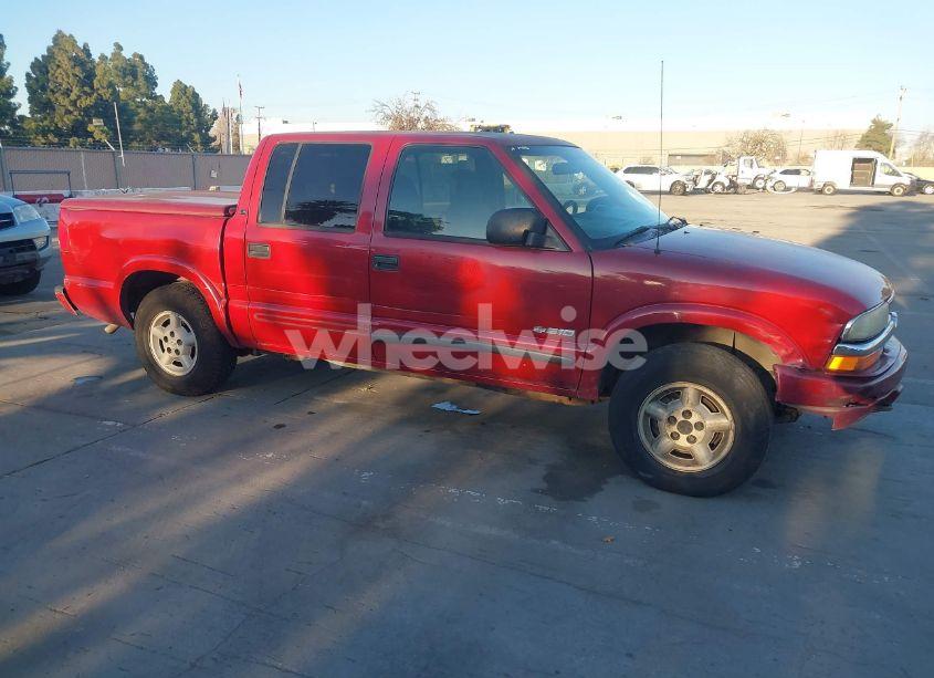 2004 Chevrolet S-10 LS (VIN 1GCDT13X64K130981) main photo