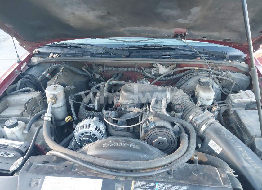 Photo 10 of 2004 Chevrolet S-10 LS (VIN 1GCDT13X64K130981)