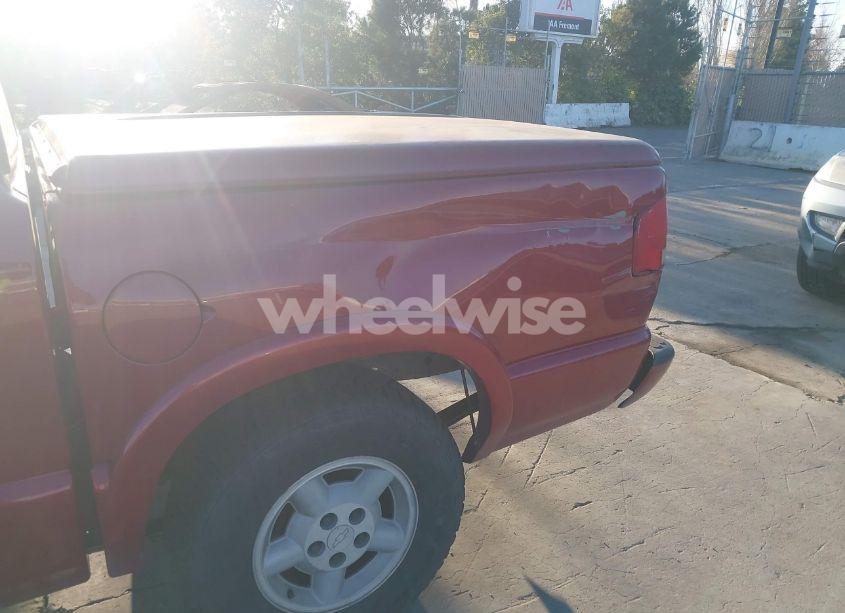 Photo 6 of 2004 Chevrolet S-10 LS (VIN 1GCDT13X64K130981)