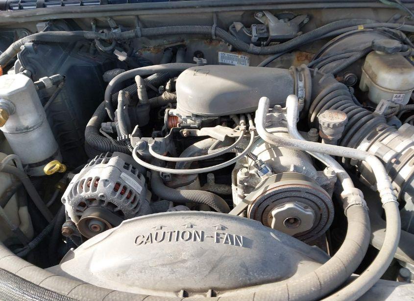 Photo 10 of 2004 Chevrolet S-10 LS (VIN 1GCDT13X64K141690)