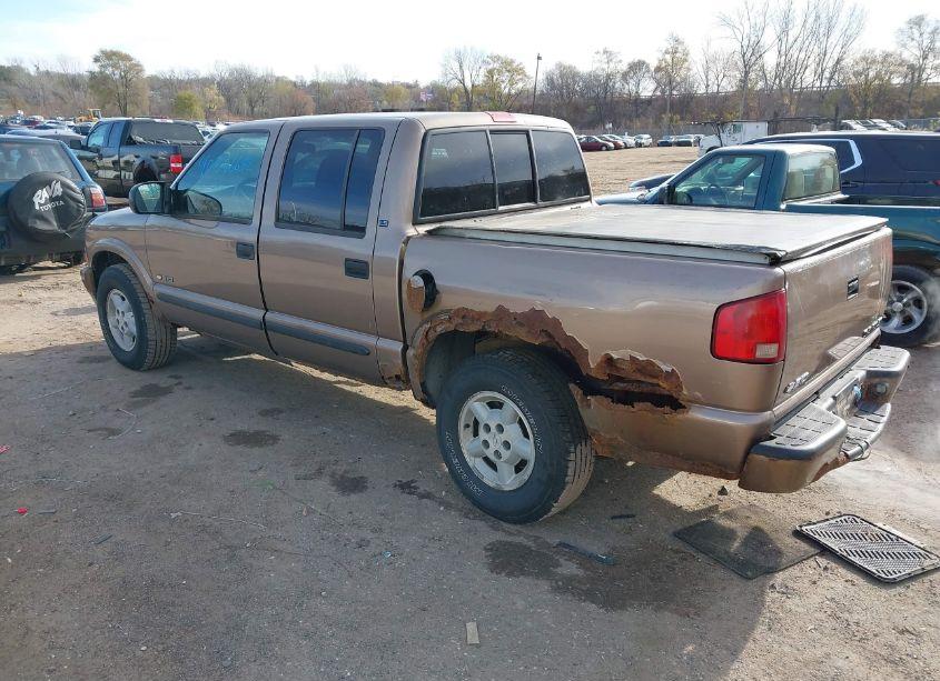 Photo 3 of 2004 Chevrolet S-10 LS (VIN 1GCDT13X64K141690)