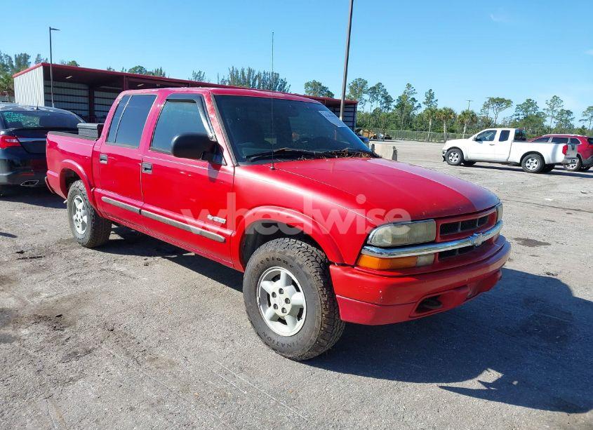 2004 Chevrolet S-10 LS (VIN 1GCDT13X74K146512) main photo