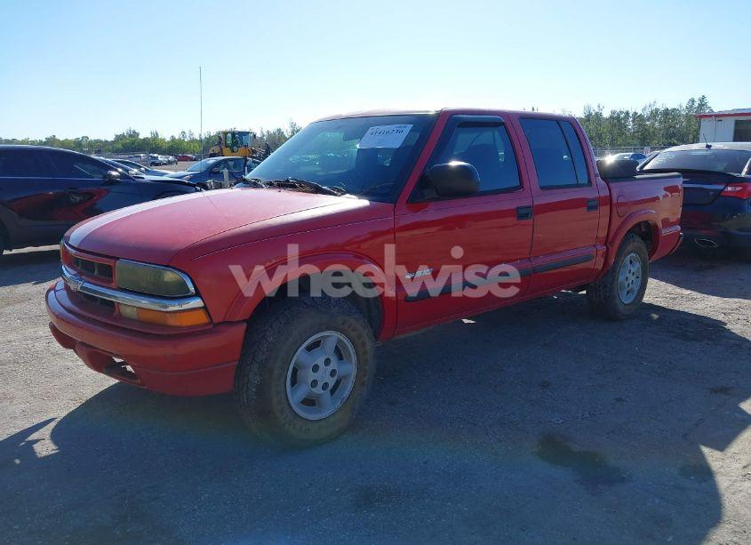 Photo 2 of 2004 Chevrolet S-10 LS (VIN 1GCDT13X74K146512)