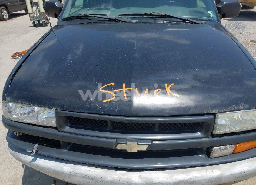 Photo 10 of 2003 Chevrolet S-10 LS (VIN 1GCDT13X83K121679)