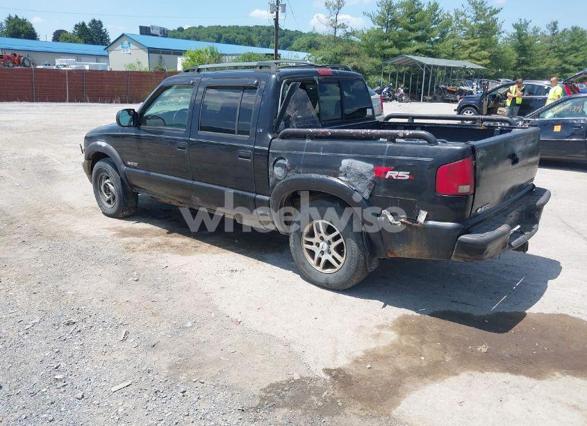 Photo 3 of 2003 Chevrolet S-10 LS (VIN 1GCDT13X83K121679)