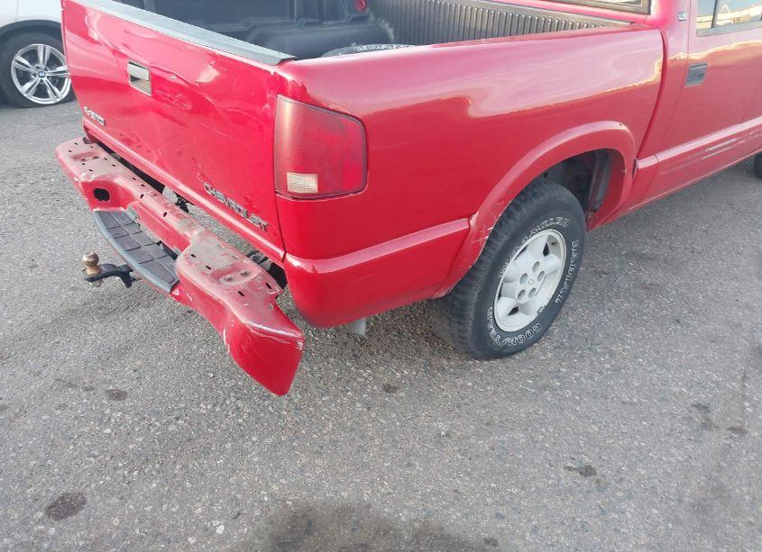 Photo 6 of 2003 Chevrolet S-10 LS (VIN 1GCDT13X83K169652)