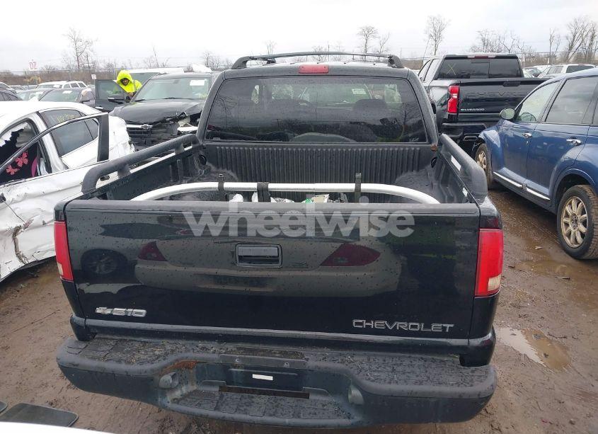 Photo 16 of 2003 Chevrolet S-10 LS (VIN 1GCDT13XX3K132733)