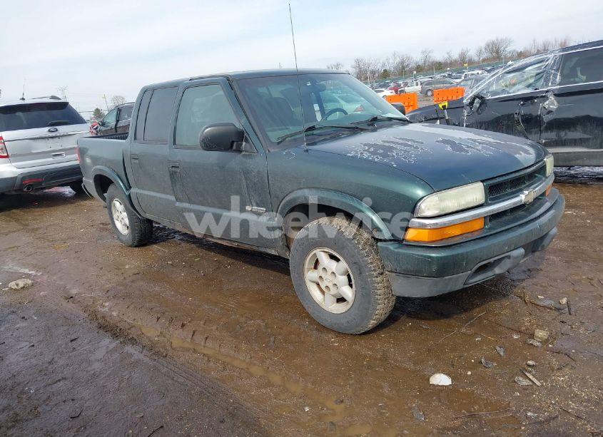 2003 Chevrolet S-10 LS (VIN 1GCDT13XX3K176473) main photo