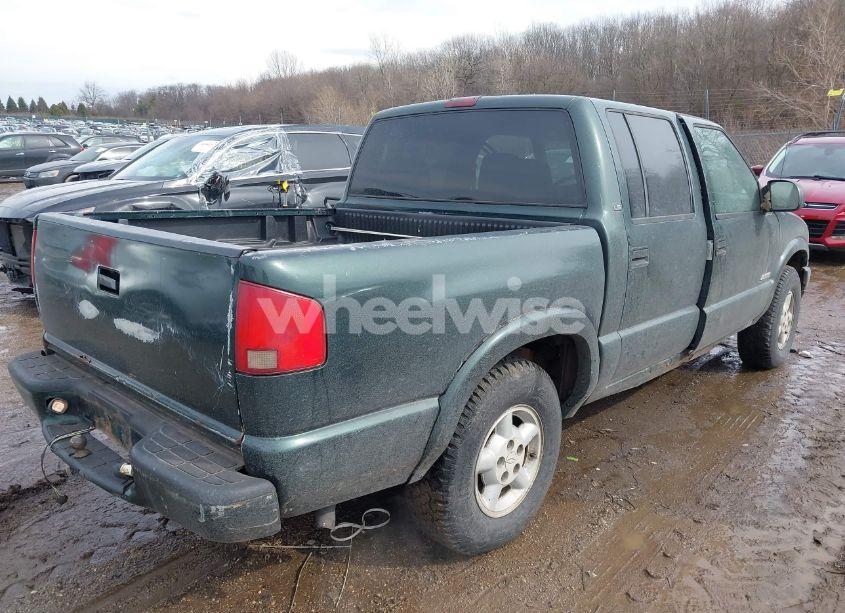Photo 6 of 2003 Chevrolet S-10 LS (VIN 1GCDT13XX3K176473)