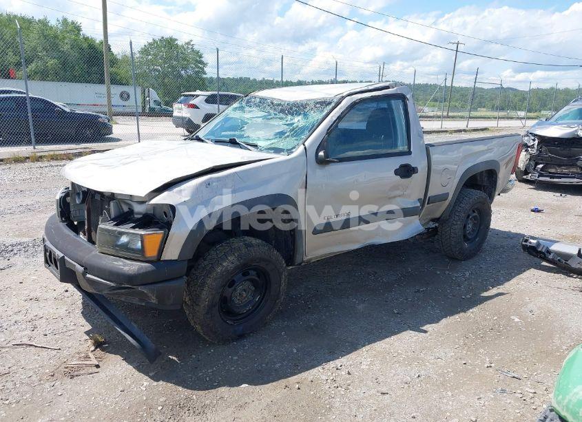Photo 2 of 2005 Chevrolet Colorado (VIN 1GCDT146358223218)