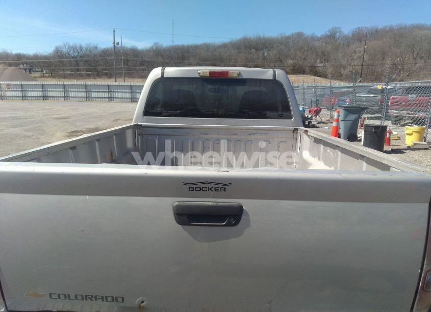 Photo 8 of 2005 Chevrolet Colorado (VIN 1GCDT148558167008)