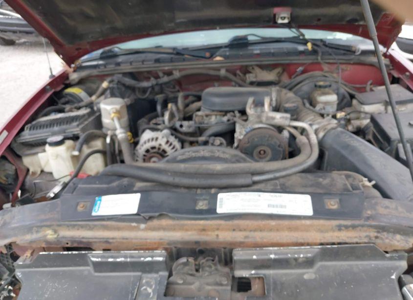 Photo 10 of 1998 Chevrolet S-10 LS (VIN 1GCDT14X3WK165995)