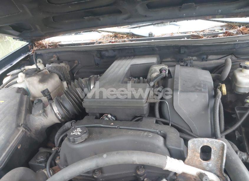 Photo 10 of 2004 Chevrolet Colorado LS (VIN 1GCDT196148107412)