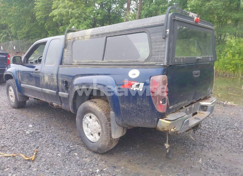 Photo 3 of 2004 Chevrolet Colorado LS (VIN 1GCDT196148107412)