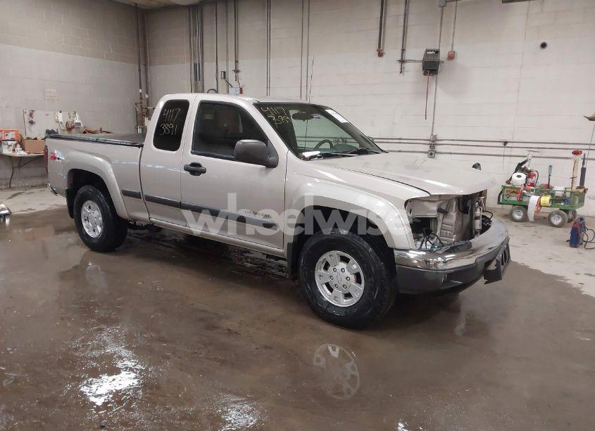 2004 Chevrolet Colorado LS (VIN 1GCDT196148159770) main photo