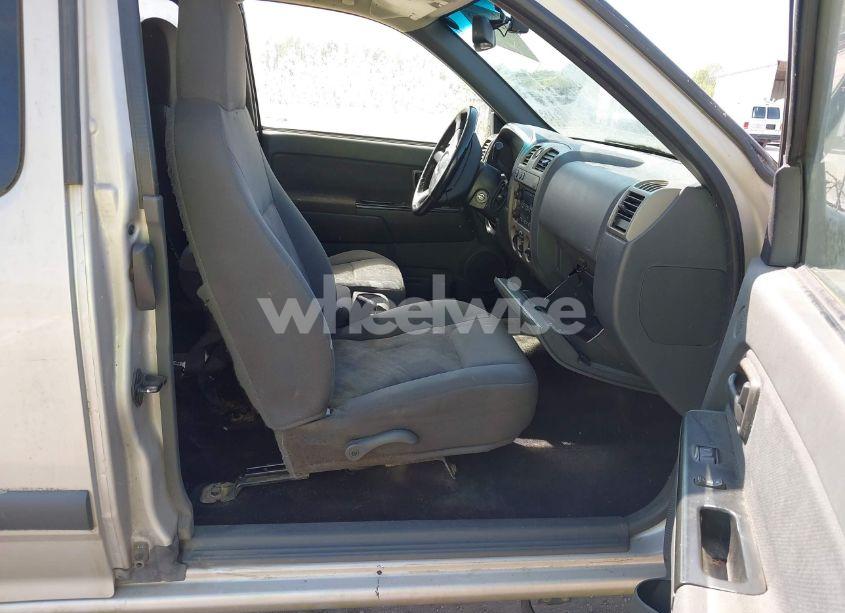 Photo 5 of 2004 Chevrolet Colorado LS (VIN 1GCDT196248122422)