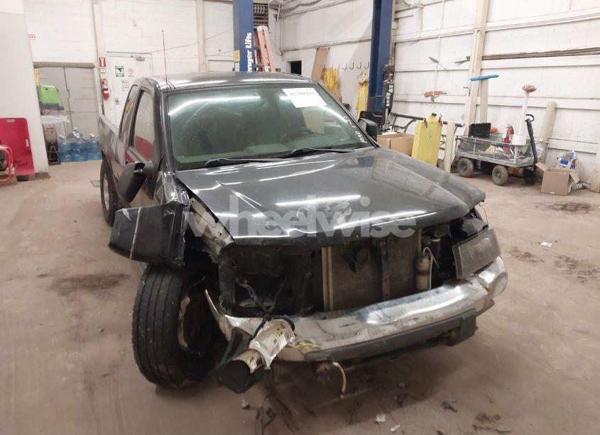 2005 Chevrolet Colorado LS (VIN 1GCDT196258150397) main photo
