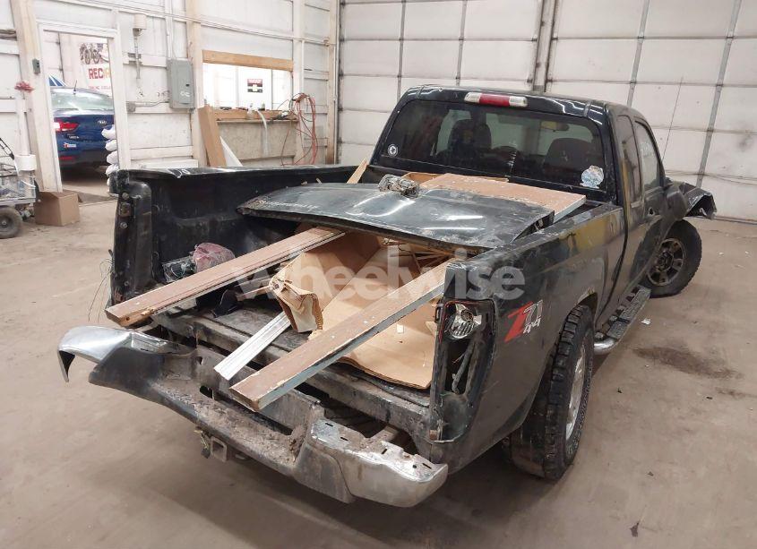 Photo 4 of 2005 Chevrolet Colorado LS (VIN 1GCDT196258150397)