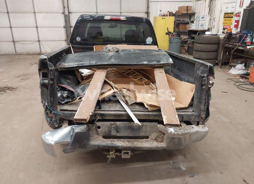 Photo 6 of 2005 Chevrolet Colorado LS (VIN 1GCDT196258150397)