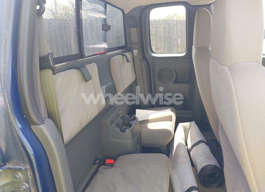 Photo 8 of 2005 Chevrolet Colorado LS (VIN 1GCDT196358142292)