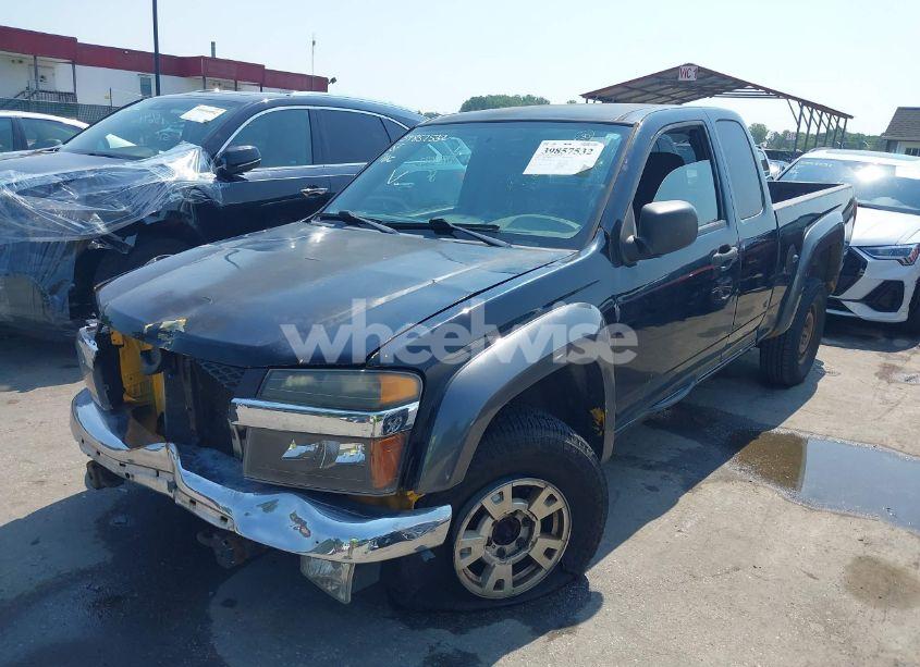Photo 2 of 2005 Chevrolet Colorado LS (VIN 1GCDT196558120620)