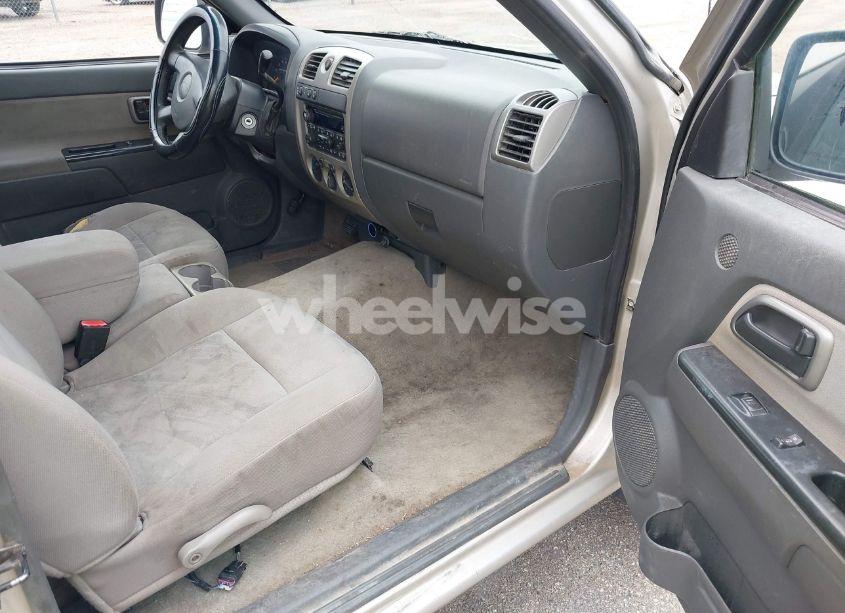 Photo 5 of 2004 Chevrolet Colorado LS (VIN 1GCDT196648106644)