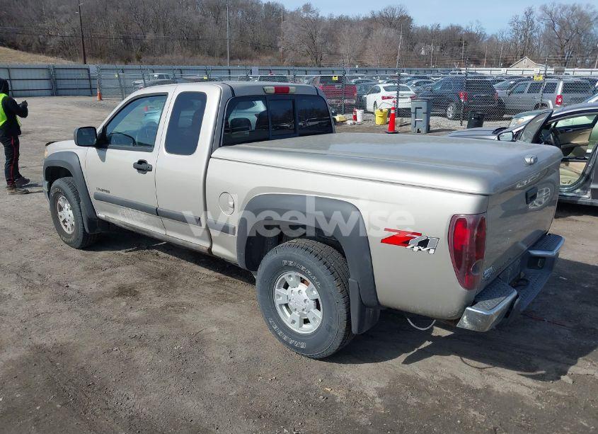Photo 3 of 2004 Chevrolet Colorado LS (VIN 1GCDT196648163104)
