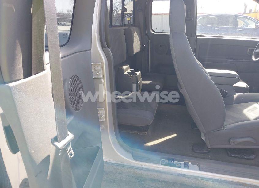 Photo 8 of 2004 Chevrolet Colorado LS (VIN 1GCDT196648163104)