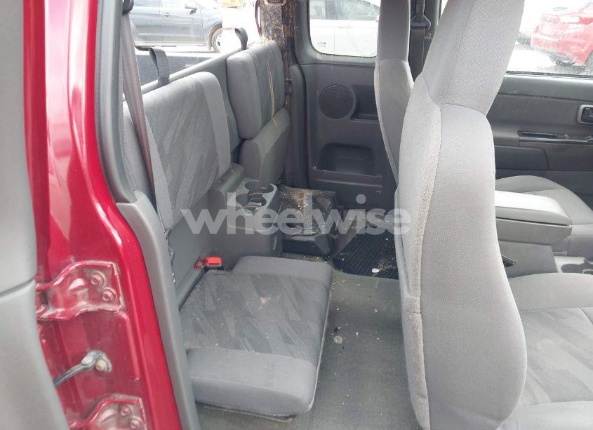 Photo 8 of 2004 Chevrolet Colorado LS (VIN 1GCDT196648208008)