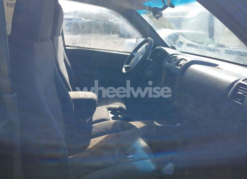 Photo 5 of 2005 Chevrolet Colorado LS (VIN 1GCDT196658113305)