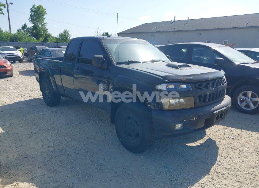 2005 Chevrolet Colorado LS (VIN 1GCDT196658221360) main photo