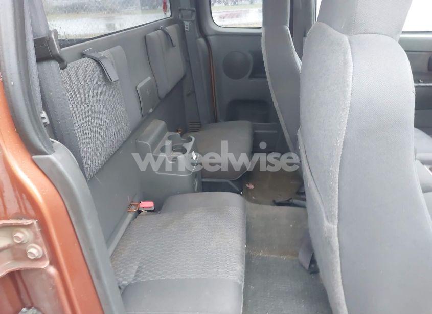 Photo 8 of 2006 Chevrolet Colorado LT (VIN 1GCDT196768233521)