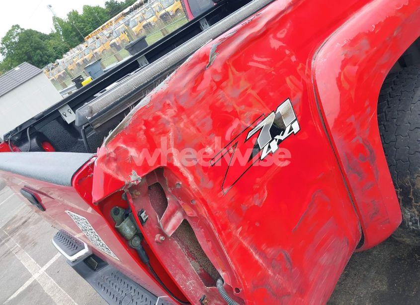 Photo 6 of 2005 Chevrolet Colorado LS (VIN 1GCDT196858158925)