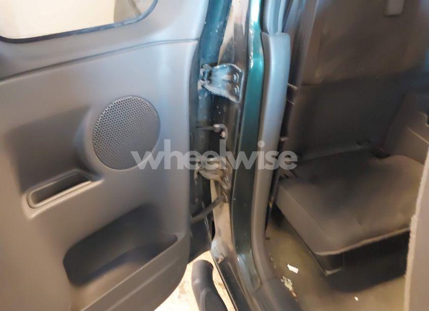 Photo 8 of 2005 Chevrolet Colorado LS (VIN 1GCDT196858193853)