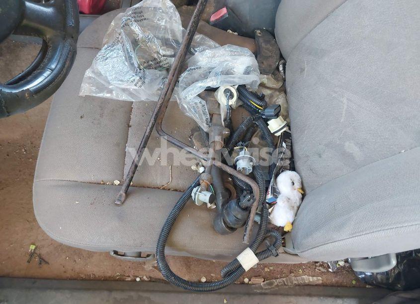 Photo 12 of 2005 Chevrolet Colorado LS (VIN 1GCDT196858253064)