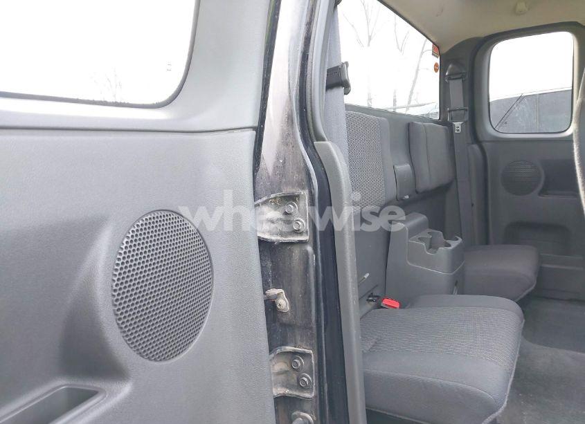 Photo 8 of 2006 Chevrolet Colorado LT (VIN 1GCDT196968256458)