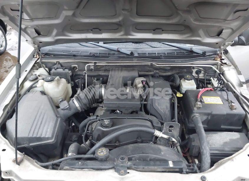 Photo 10 of 2005 Chevrolet Colorado LS (VIN 1GCDT196X58226139)