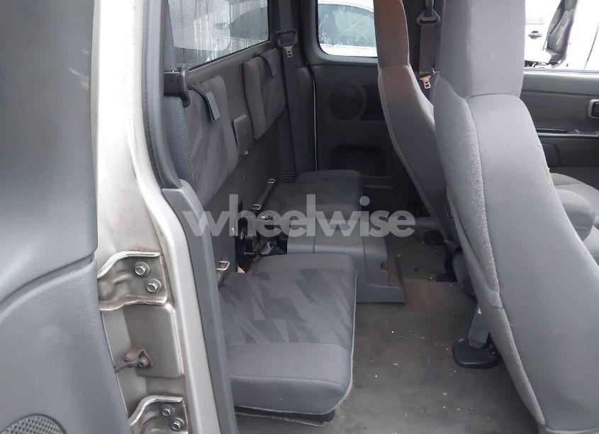 Photo 8 of 2005 Chevrolet Colorado LS (VIN 1GCDT196X58226139)