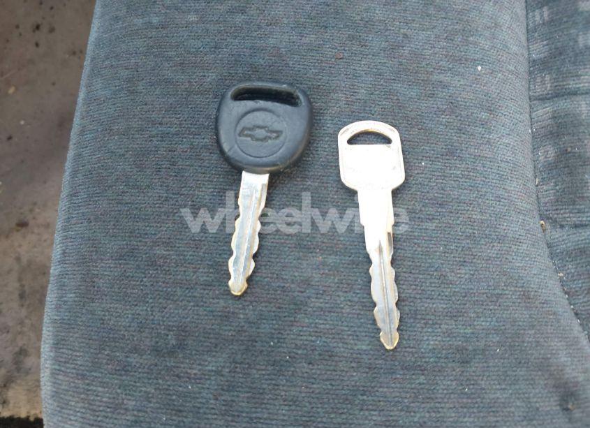 Photo 11 of 2001 Chevrolet S-10 LS (VIN 1GCDT19W218124165)