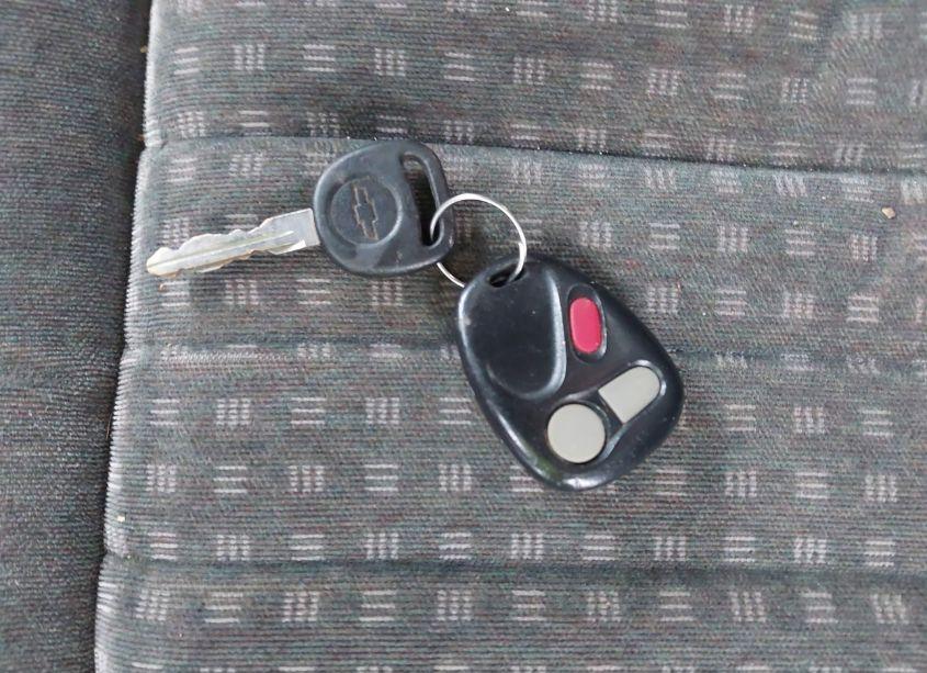 Photo 11 of 2002 Chevrolet S-10 LS (VIN 1GCDT19W228133207)