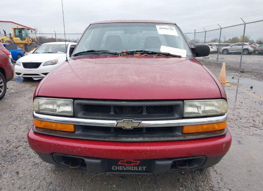 Photo 6 of 2002 Chevrolet S-10 LS (VIN 1GCDT19W228133207)